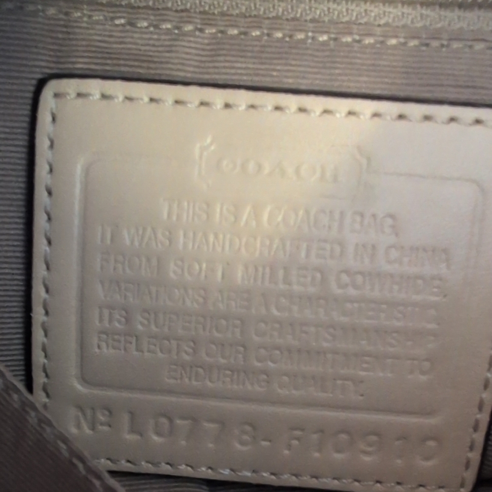 Coach Soho Flap Buckle Beige Vintage Leather Shoulder Bag F1090     M538 - Picture 11 of 12